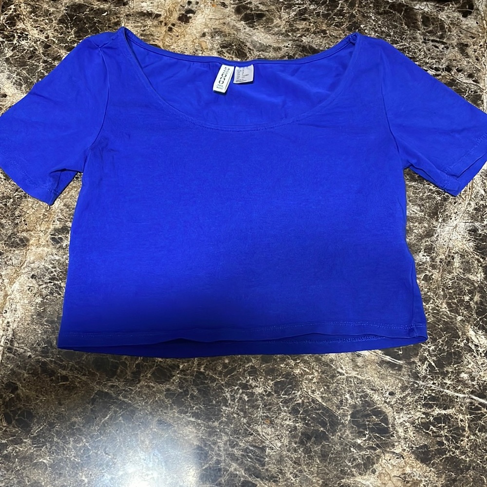 H&M Women’s Cropped Top Size: S